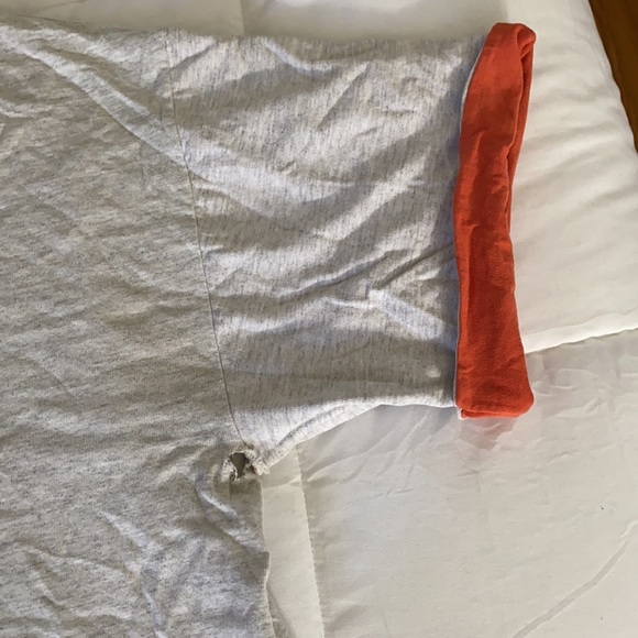 VINTAGE 1992 Chicago Bulls Cropped T-Shirt - Picture 4 of 5